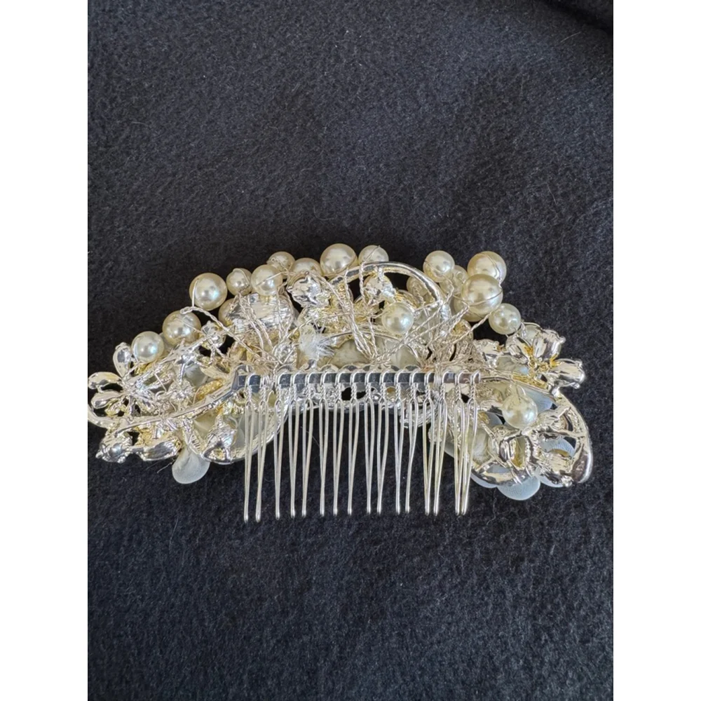 Women's Ever Faith Ivory Pearl & Crystal floral Silver Tone Hair Comb One Size